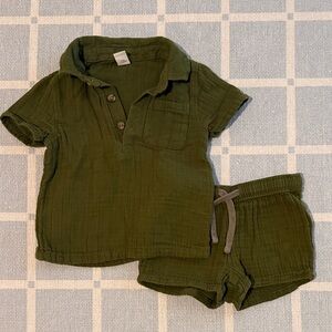 Old Navy Green Button-Up Shirt and Shorts Set